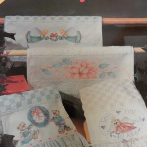Paint a Towel – Holiday Towels