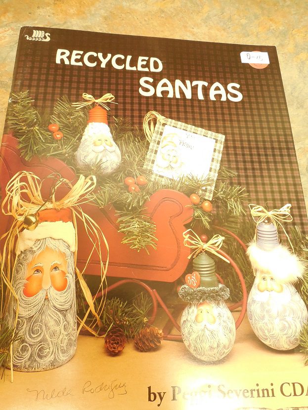 RECYCLED SANTAS